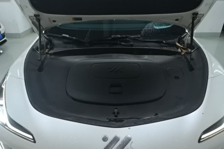 Used IM LS7 2023 90 kWh Elite Rear-Drive Version Engine Bay