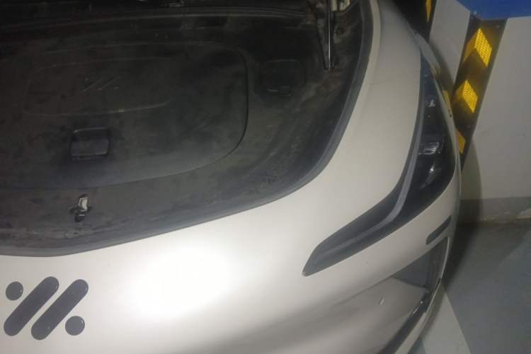 Used IM LS7 2023 90 kWh Elite Rear-Drive Version Engine Bay Left