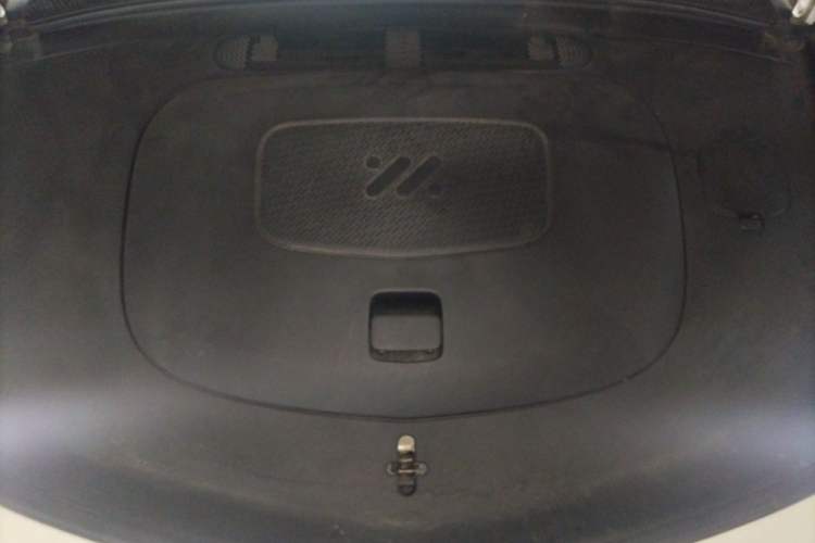 Used IM LS7 2023 100kWh Pro All-Wheel-Drive Version Engine Bay