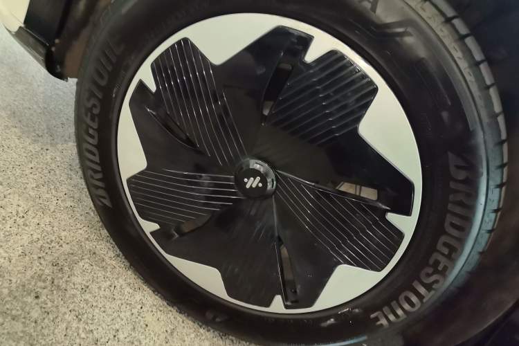 Used IM LS7 2023 77 kWh Urban Fit Pro Rear-Wheel Drive Version Exterior 4