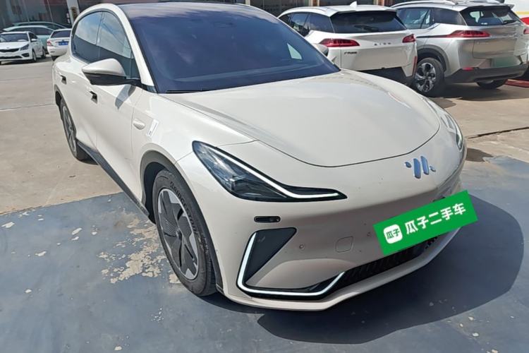 Used IM LS7 2023 90 kWh Elite All-Wheel-Drive Version Front Right 45 Deg
