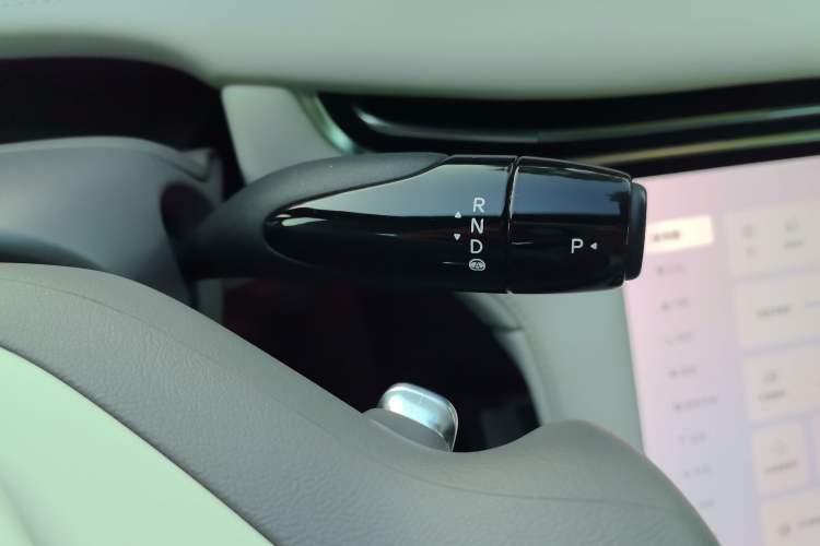 Used IM LS7 2023 100kWh Lux All-Wheel-Drive Version Gear Lever