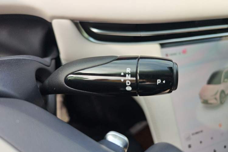 Used IM LS7 2023 90 kWh Elite Rear-Drive Version Gear Lever