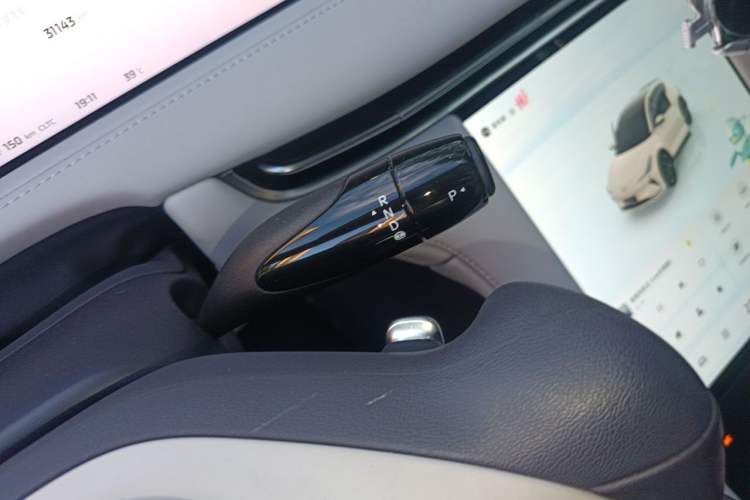 Used IM LS7 2023 90 kWh Elite Rear-Drive Version Gear Lever