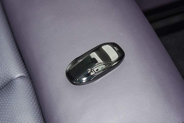 Used IM LS7 2023 90 kWh Elite Rear-Drive Version Interior 1