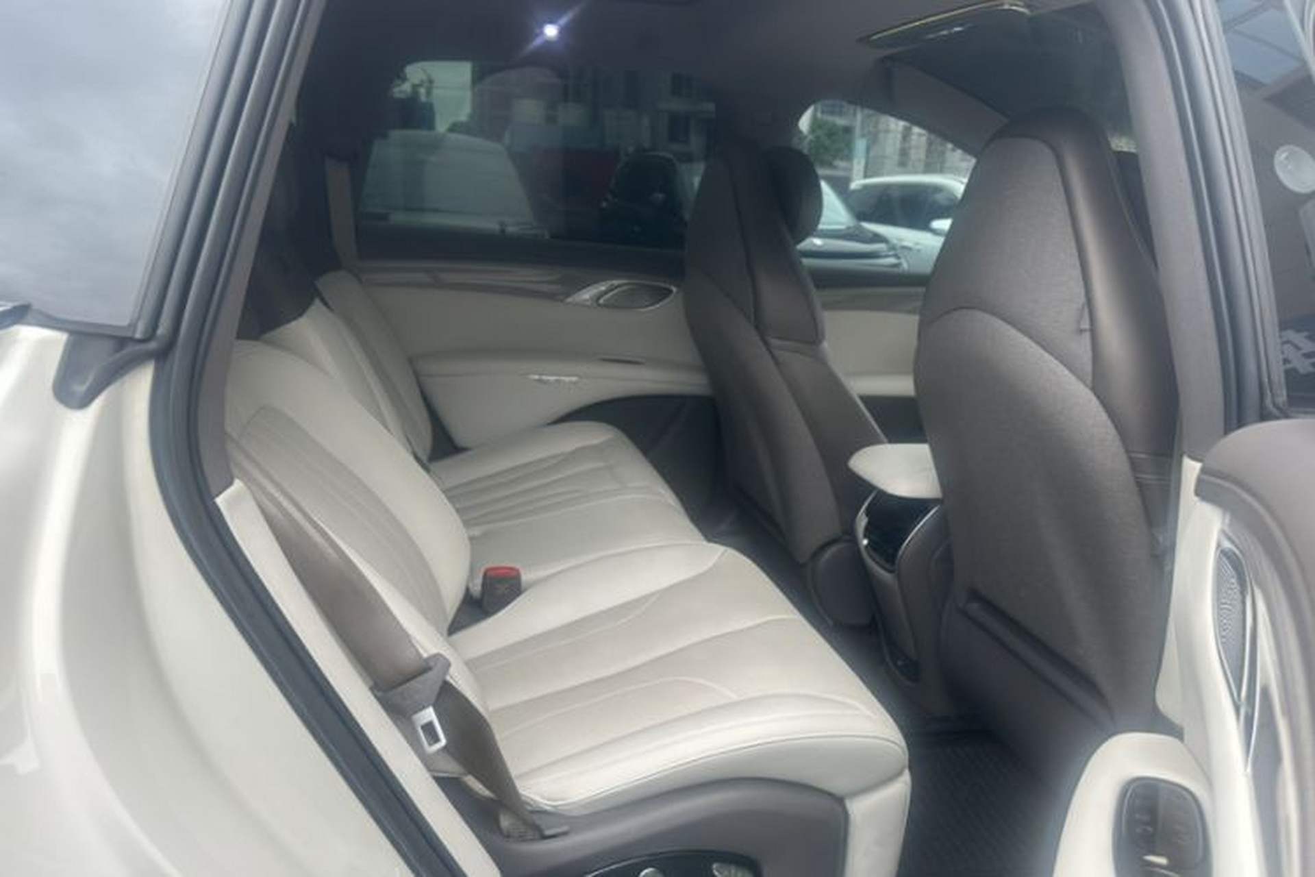 Used IM LS7 2023 90 kWh Elite Rear-Drive Version Interior 2