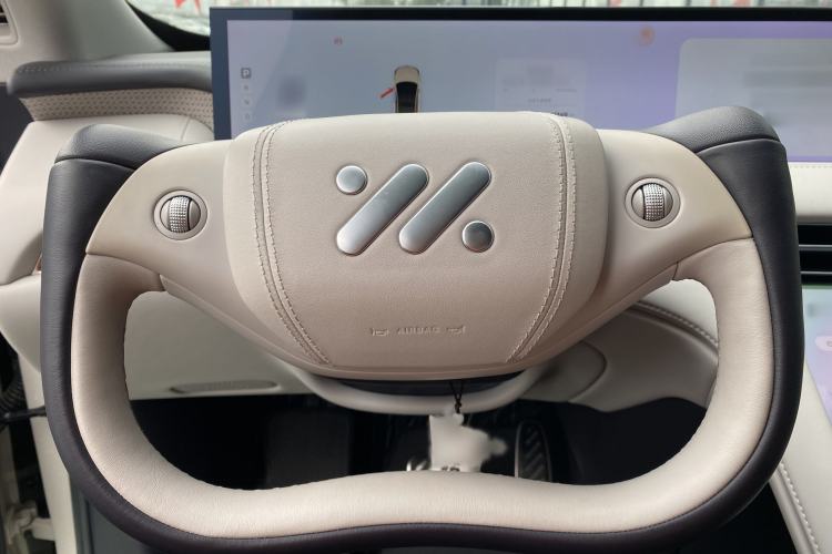 Used IM LS7 2023 90 kWh Elite Rear-Drive Version Interior 2