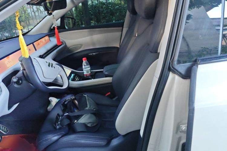 Used IM LS7 2023 90 kWh Elite Rear-Drive Version Left Front Seat