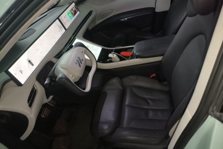 Used IM LS7 2023 90 kWh Elite Rear-Drive Version Left Front Seat