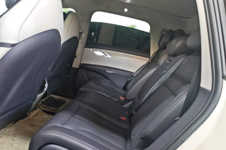 Used IM LS7 2023 90 kWh Elite Rear-Drive Version Left Rear Seat