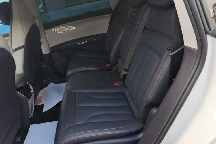 Used IM LS7 2023 90 kWh Elite Rear-Drive Version Left Rear Seat