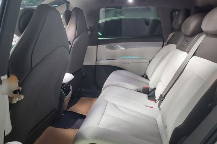 Used IM LS7 2023 90 kWh Elite Rear-Drive Version Left Rear Seat