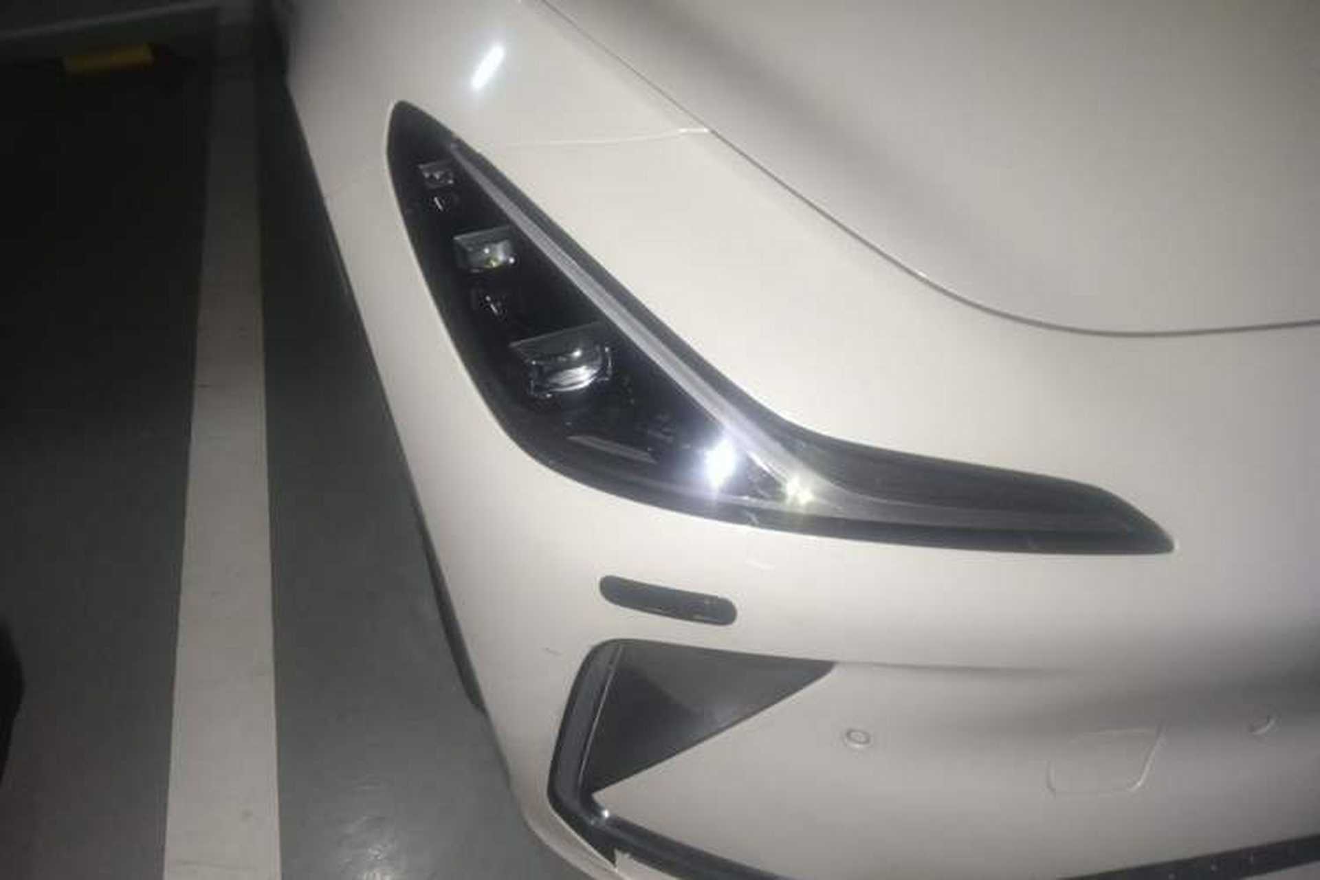 Used IM LS7 2023 90 kWh Elite Rear-Drive Version Right Front Headlight