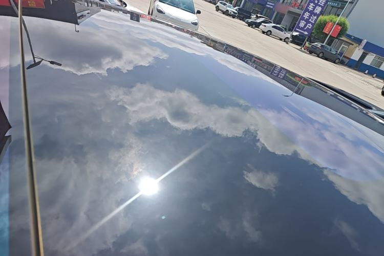 Used IM LS7 2023 90 kWh Elite All-Wheel-Drive Version Roof