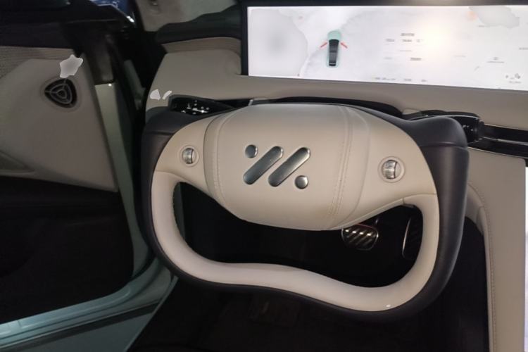 Used IM LS7 2023 90 kWh Elite Rear-Drive Version Steering Wheel