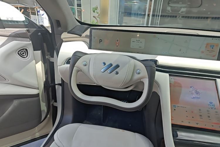 Used IM LS7 2023 90 kWh Elite All-Wheel-Drive Version Steering Wheel