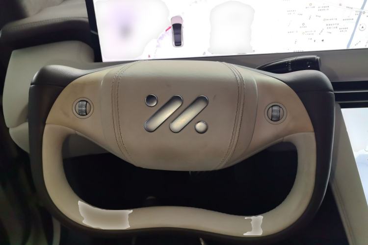 Used IM LS7 2023 100kWh Lux Rear-Drive Version Steering Wheel
