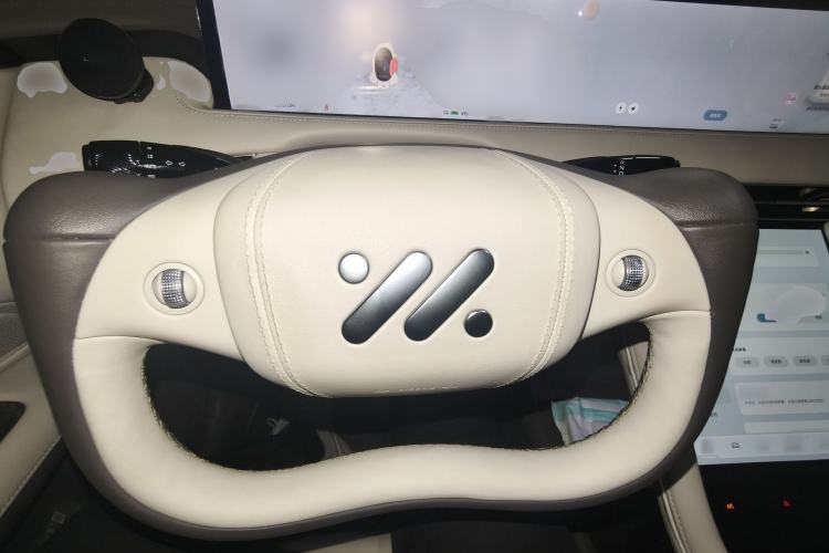 Used IM LS7 2023 100kWh Pro All-Wheel-Drive Version Steering Wheel