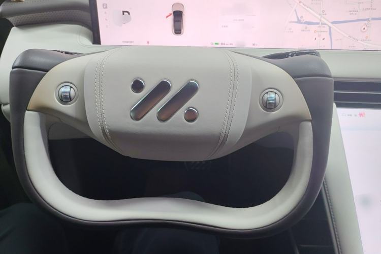 Used IM LS7 2023 90 kWh Elite Rear-Drive Version Steering Wheel
