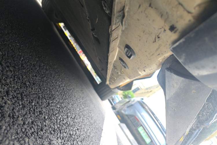 Used IM LS7 2023 90 kWh Elite Rear-Drive Version Chassis Front Left