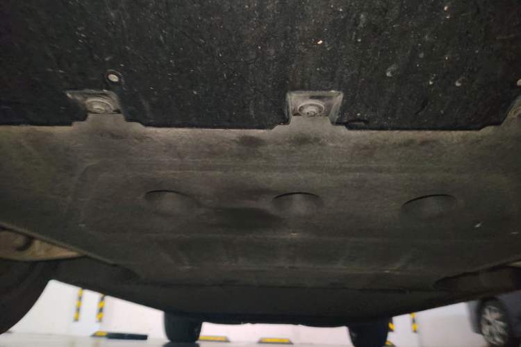 Used IM LS7 2023 90 kWh Elite Rear-Drive Version Chassis Front