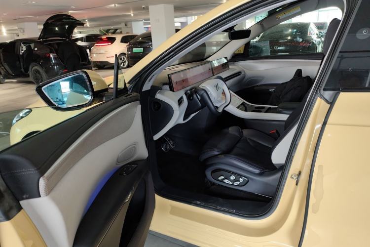 Used IM LS7 2023 100kWh Lux Rear-Drive Version Driver Seat