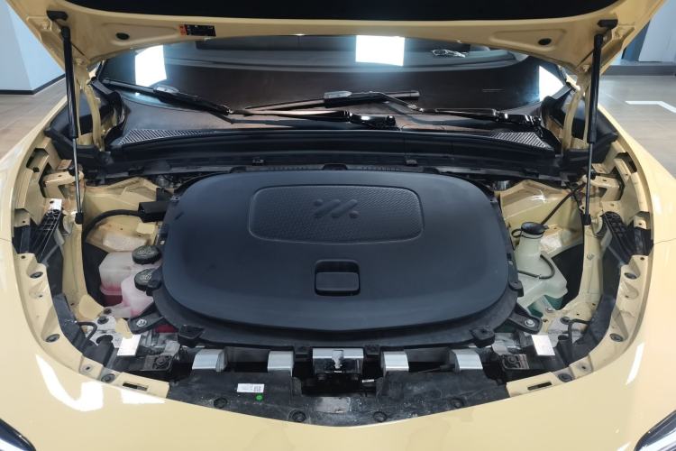 Used IM LS7 2023 90 kWh Elite Rear-Drive Version Engine Bay