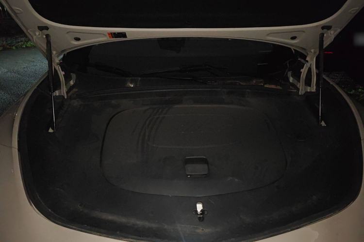 Used IM LS7 2023 90 kWh Elite Rear-Drive Version Engine Bay
