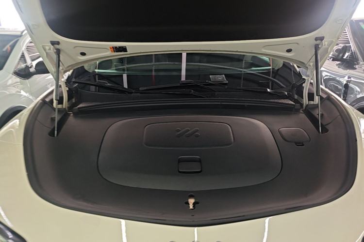 Used IM LS7 2023 100kWh Lux All-Wheel-Drive Version Engine Bay