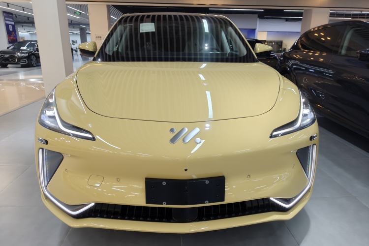 Used IM LS7 2023 100kWh Lux All-Wheel-Drive Version Exterior 1