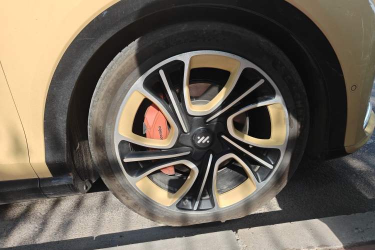 Used IM LS7 2023 100kWh Pro All-Wheel-Drive Version Exterior 7