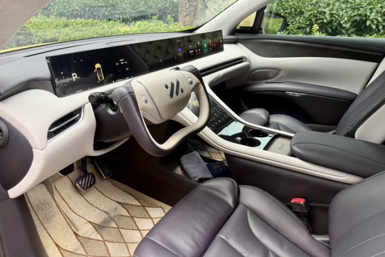 Used IM LS7 2023 100kWh Pro All-Wheel-Drive Version Interior 2