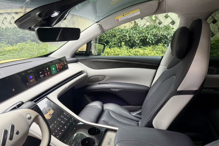 Used IM LS7 2023 100kWh Pro All-Wheel-Drive Version Interior 3