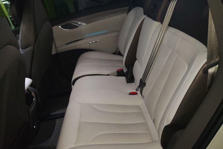Used IM LS7 2023 90 kWh Elite Rear-Drive Version Left Rear Seat