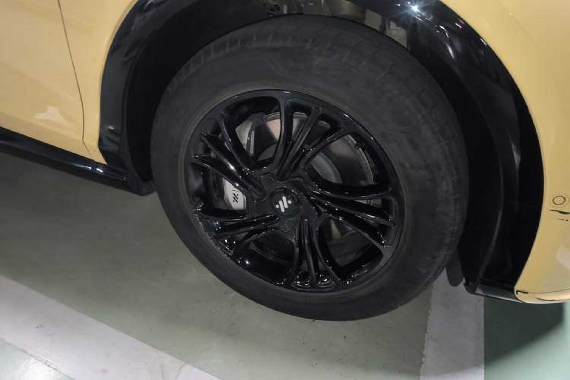Used IM LS7 2023 90 kWh Elite Rear-Drive Version Right Front Wheel Hub