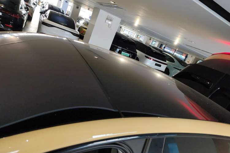 Used IM LS7 2023 100kWh Lux Rear-Drive Version Roof