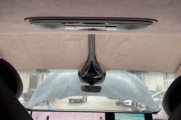 Used IM LS7 2024 90 kWh Max Elite Rear-Drive Version Headliner