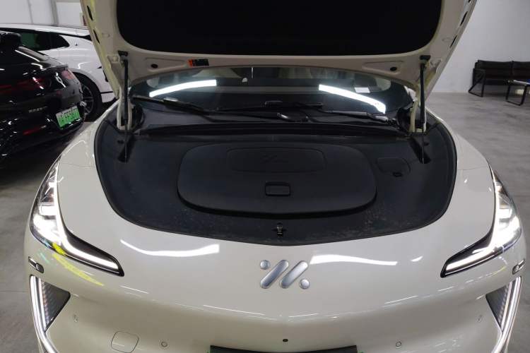 Used IM LS7 2024 90 kWh Max Elite Rear-Drive Version Engine Bay