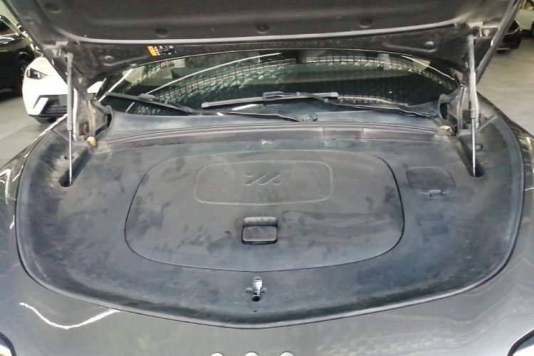 Used IM LS7 2024 90 kWh Max Elite Rear-Drive Version Engine Bay