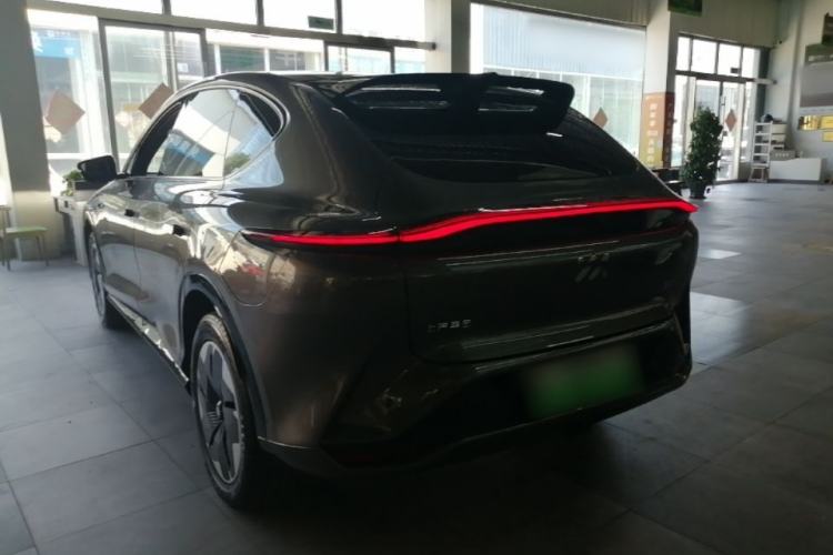 Used IM LS7 2024 90 kWh Max Elite Rear-Drive Version Exterior 2