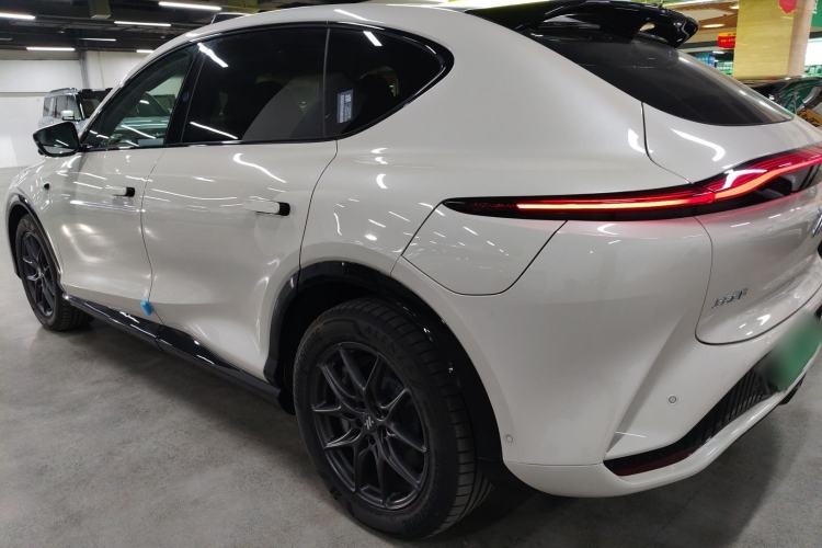 Used IM LS7 2024 90 kWh Max Elite Rear-Drive Version Exterior 3