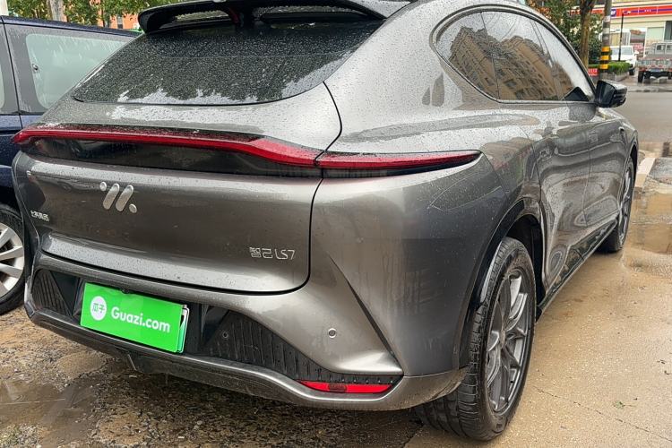 Used IM LS7 2024 90 kWh Max Elite Rear-Drive Version Exterior 4