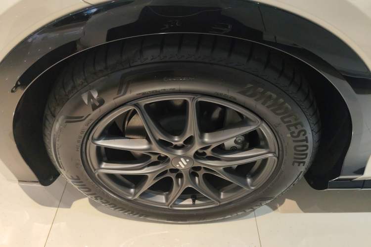 Used IM LS7 2024 90 kWh Max Elite Rear-Drive Version Exterior 7