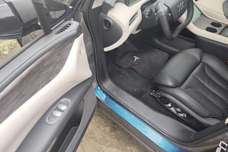 Used IM LS7 2024 90 kWh Max Elite Rear-Drive Version Interior 2