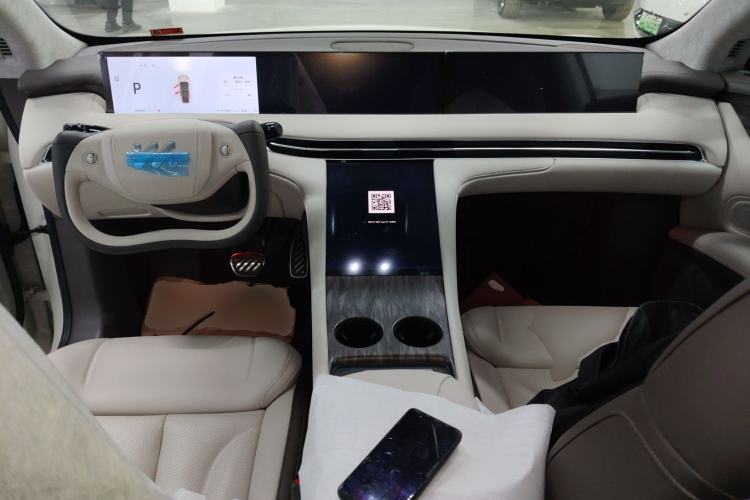 Used IM LS7 2024 90 kWh Max Elite Rear-Drive Version Interior 2
