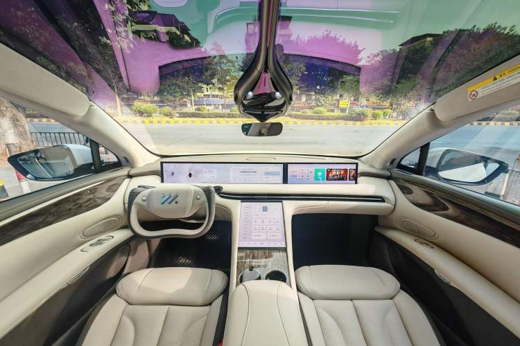 Used IM LS7 2024 90 kWh Max Elite Rear-Drive Version Interior 2