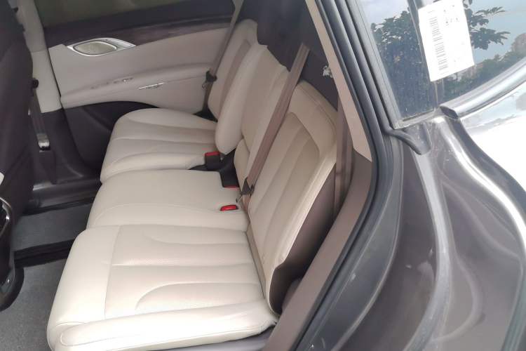 Used IM LS7 2024 100kWh Max Lux Rear-Drive Version Left Rear Seat