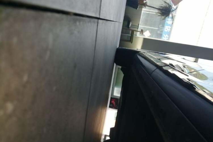 Used IM LS7 2024 90 kWh Max Elite Rear-Drive Version Left Side Sill