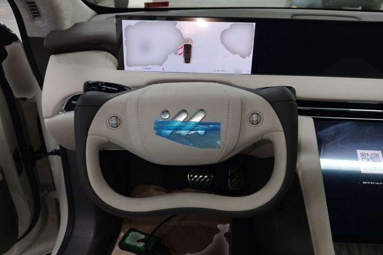 Used IM LS7 2024 90 kWh Max Elite Rear-Drive Version Steering Wheel