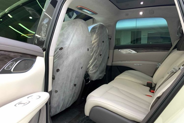 Used IM LS7 2024 90 kWh Max Elite Rear-Drive Version Interior 5